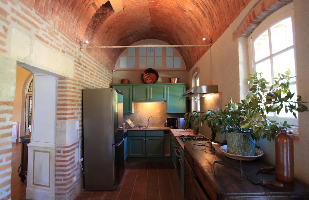 Bed & Breakfast Domaine Du Buc, Le Chateau